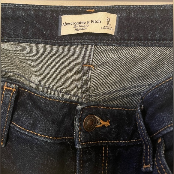 Abercrombie and Fitch Denim - the skinny high rise - Picture 2 of 5